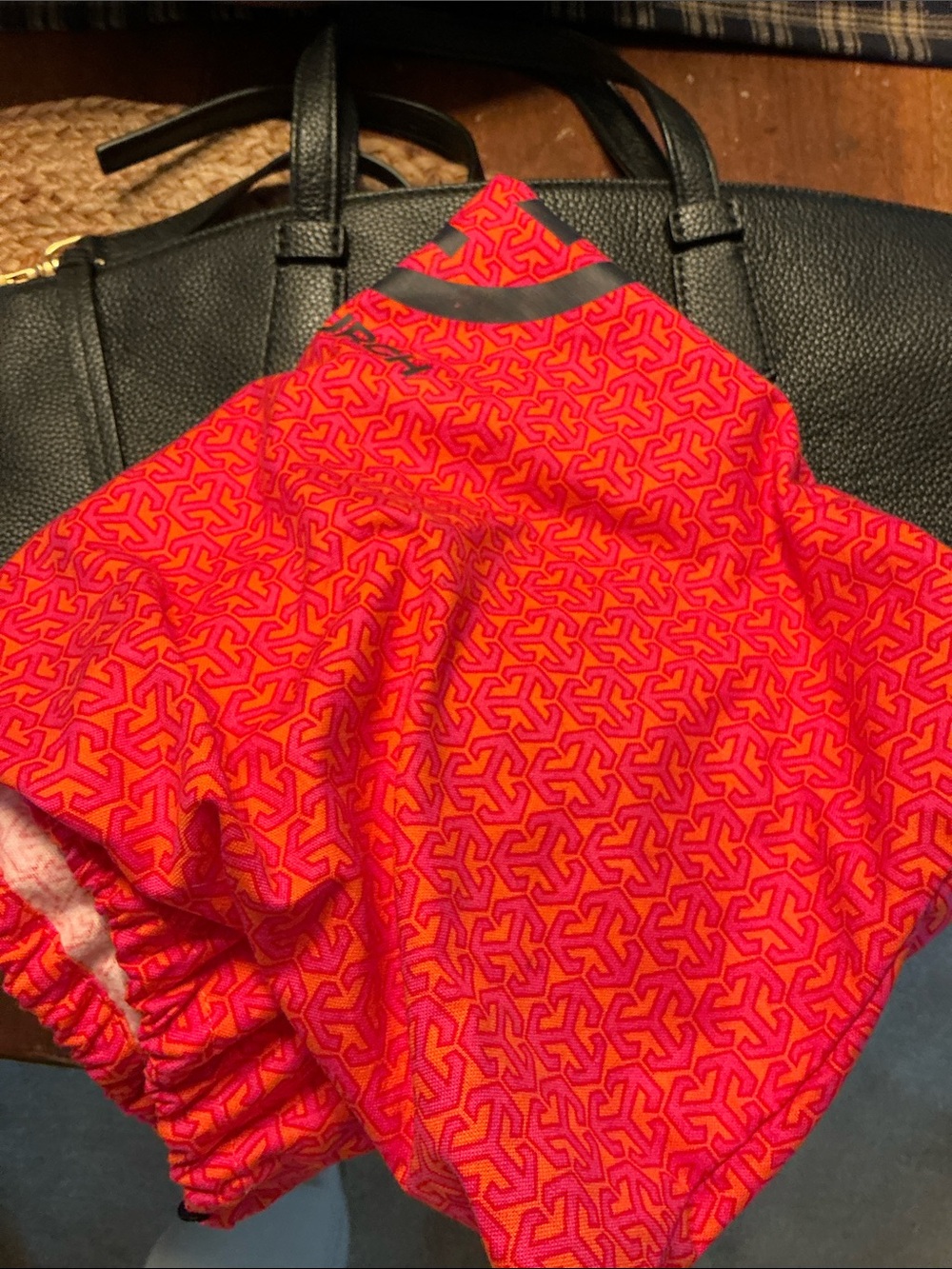 Tory Burch McGraw Too-Zip Satchel - Picture 5 of 5